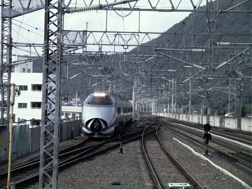 東海道新幹線のレール、実物です レールが3本？日本に現存する”三線軌条”4か所すべて紹介 | 青春