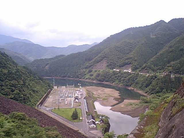 九頭竜湖2